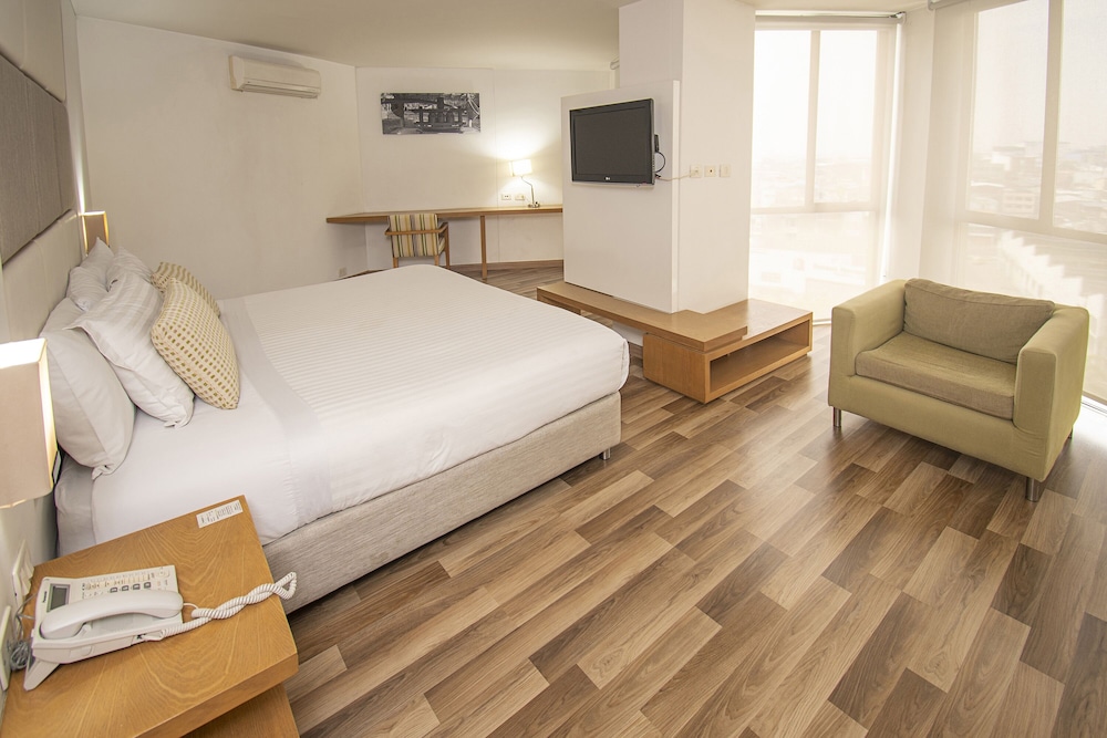 Hotel Cosmos Cali 8/36