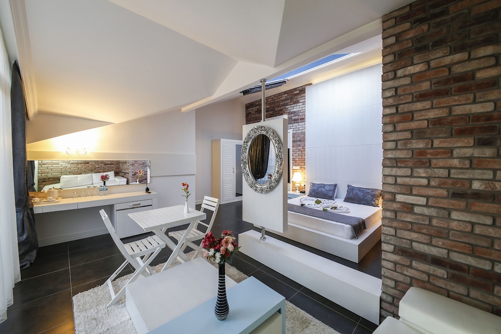 Morina Deluxe Hotel 32/50