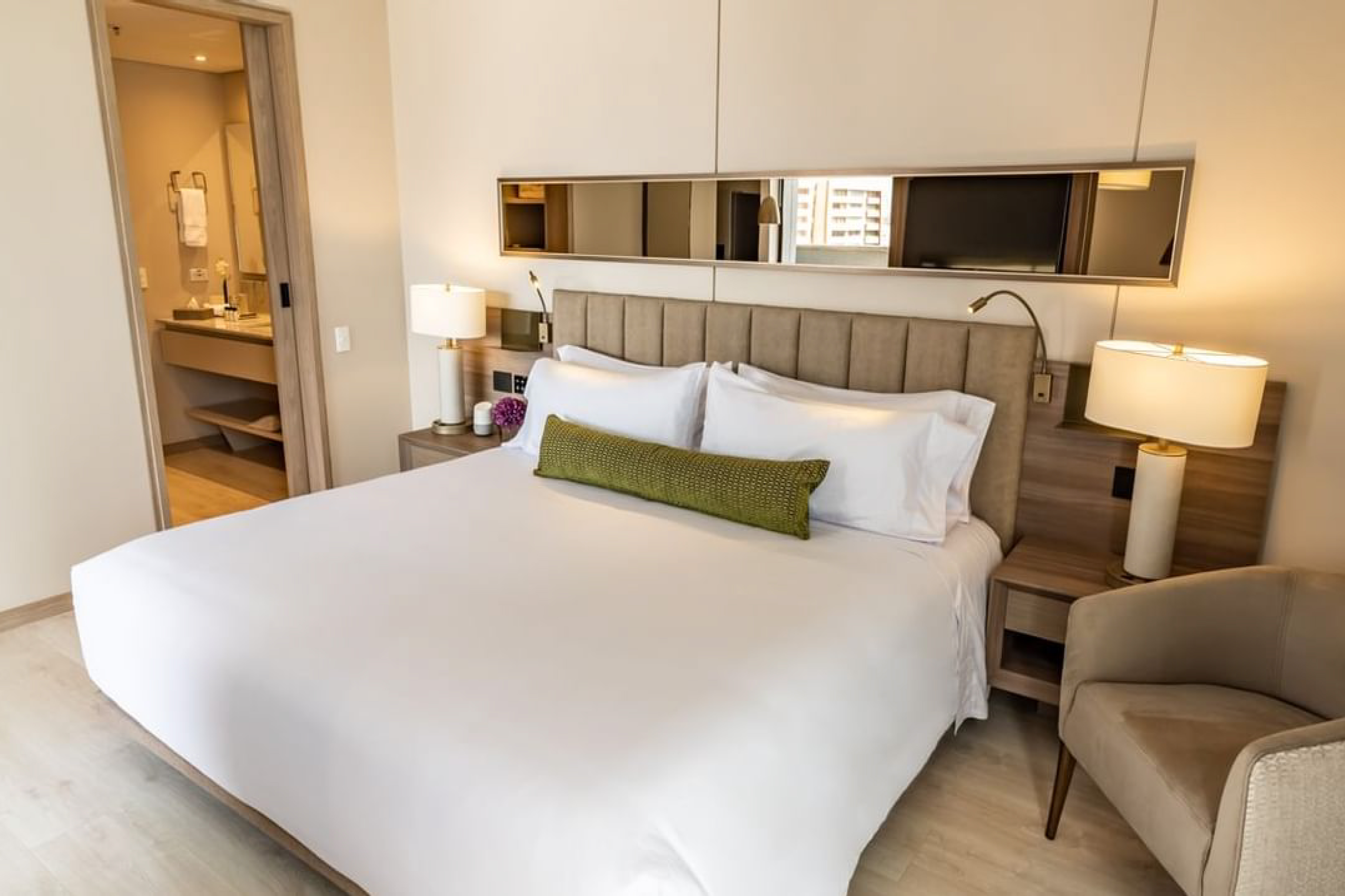 JUNIOR SUITE, KING BED, TERRACE, KITCHEN