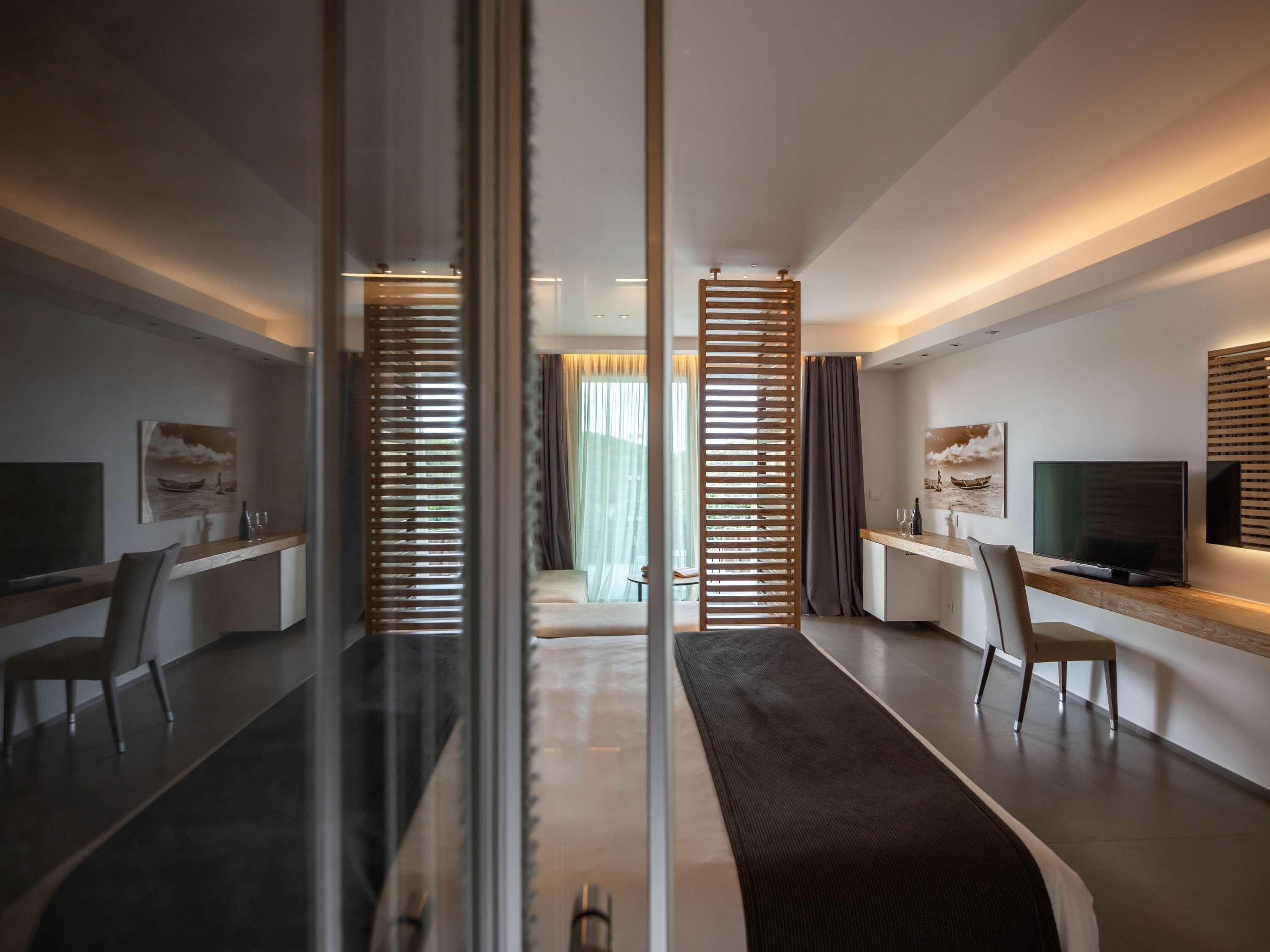 Deluxe, Suite, Sea View