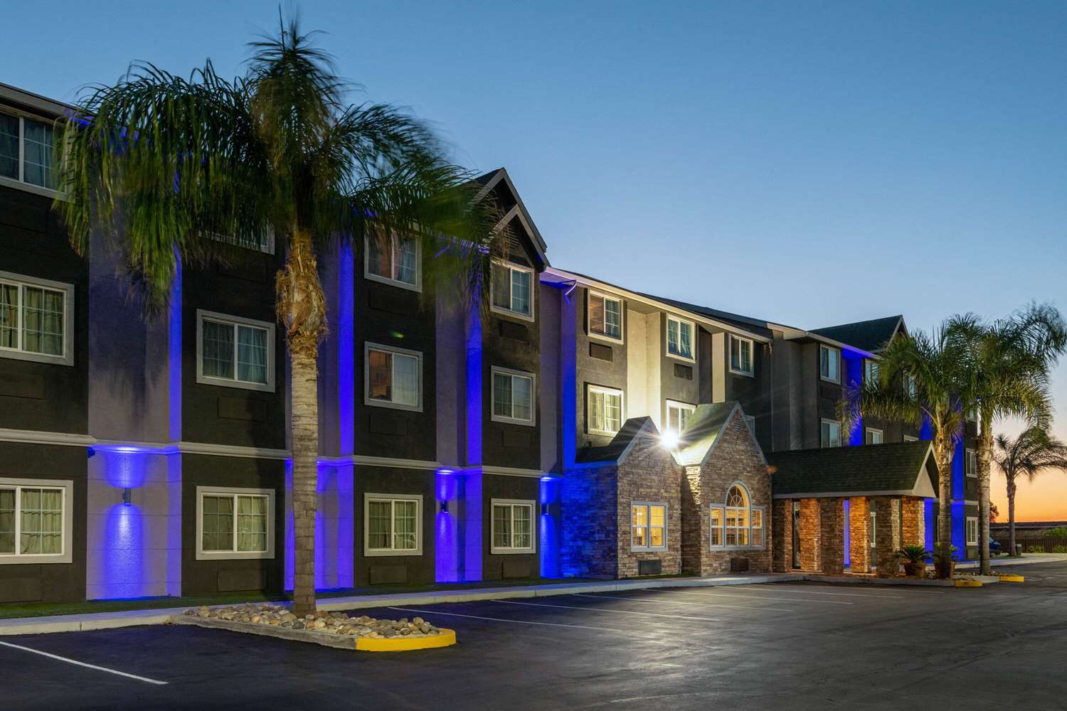Microtel Inn Suites By Wyndham Tracy 52/67