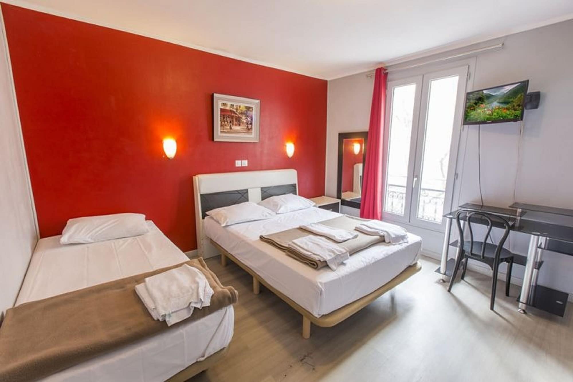 ROOM, TRIPLE