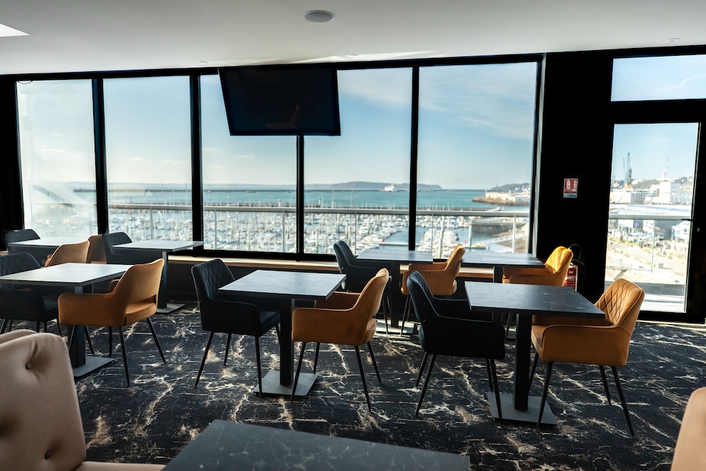 Hotel Barracuda & Spa, Port Center, beachfront, sea view 39/50
