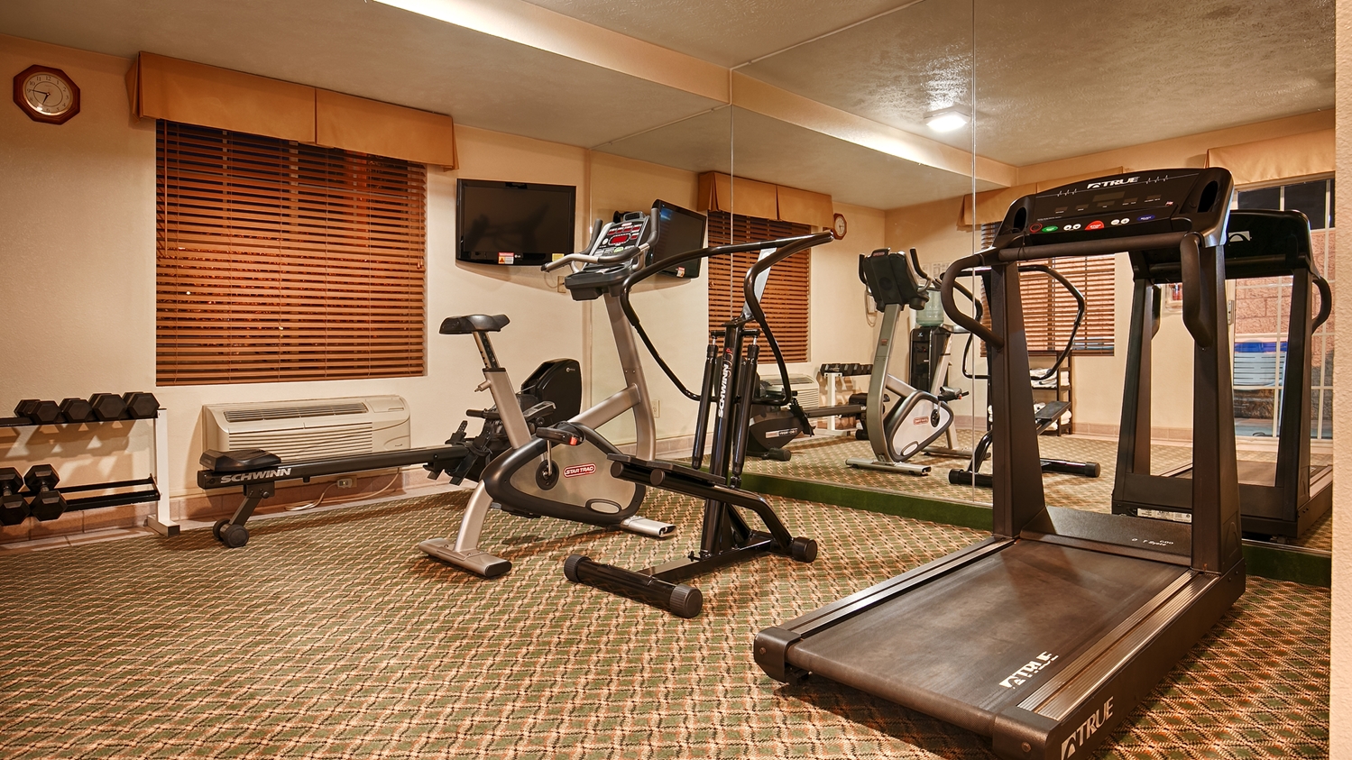 Best Western John Jay Inn 18/29