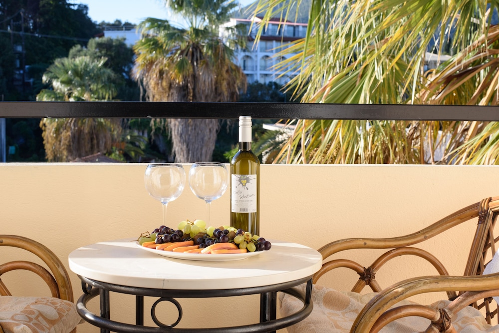 Ipsos Di Mare - Adults Only 28/41