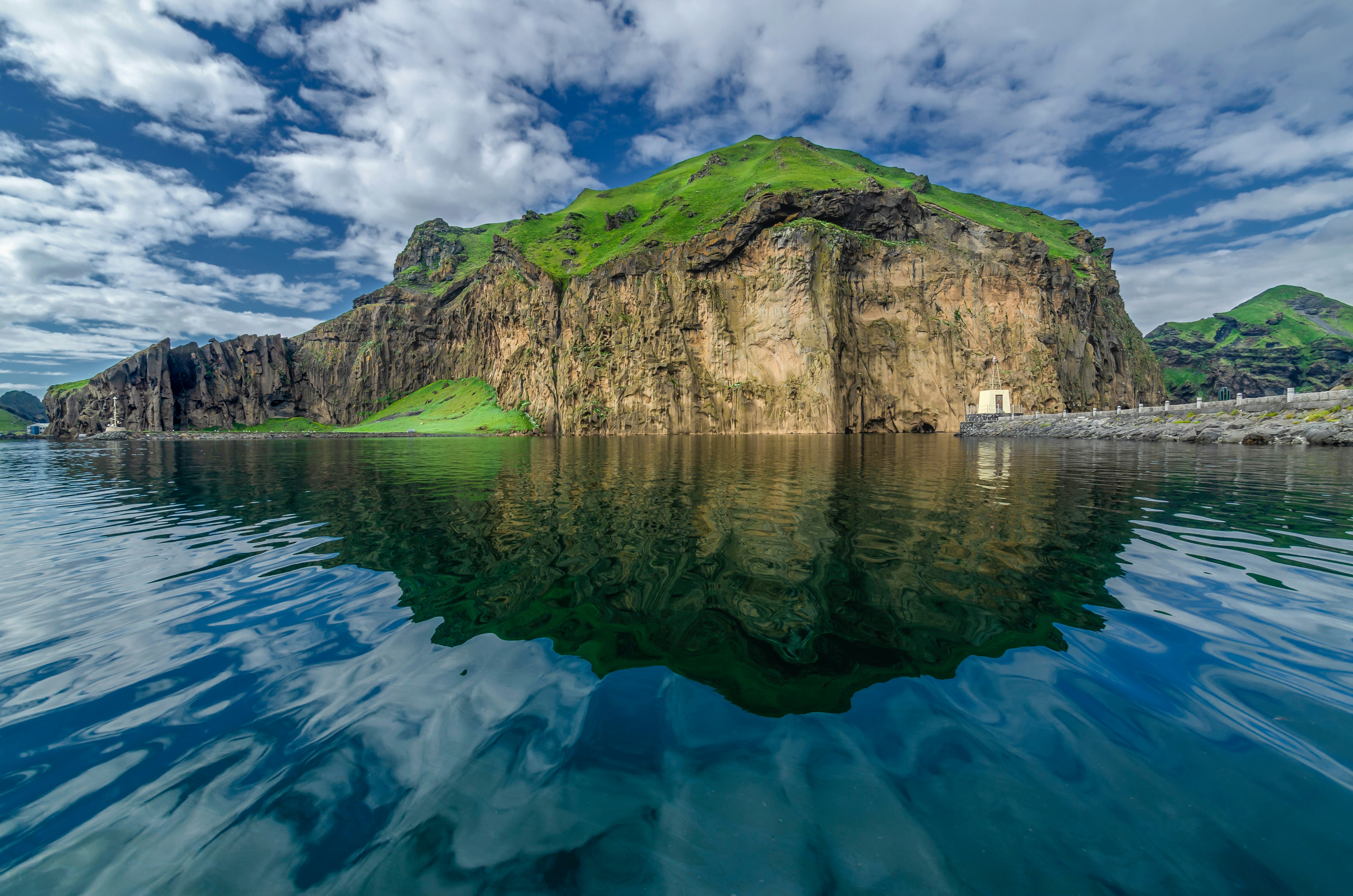 Hotel Vestmannaeyjar 61/65