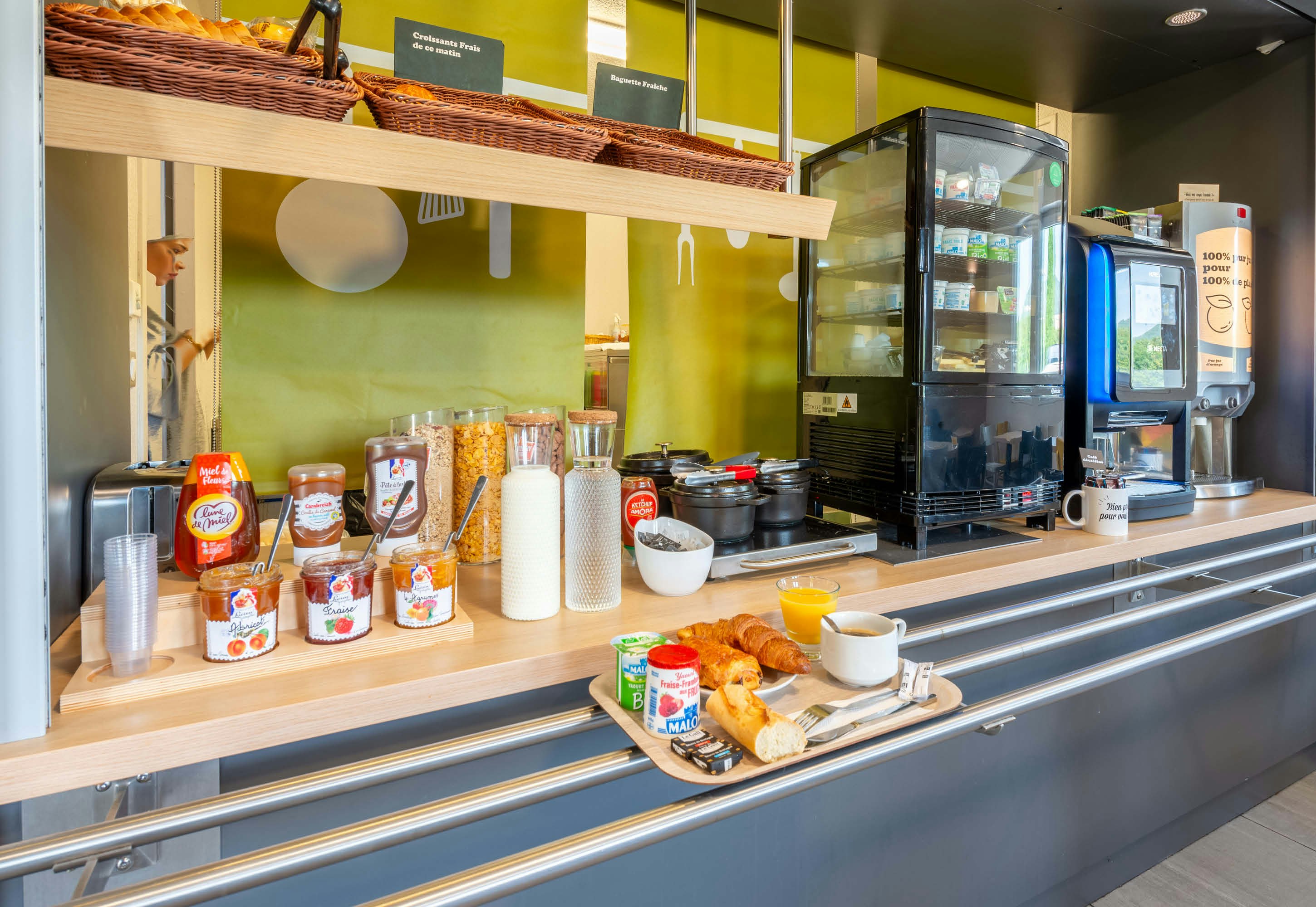 B&B Hotel Montelimar Nord in LES TOURRETTES