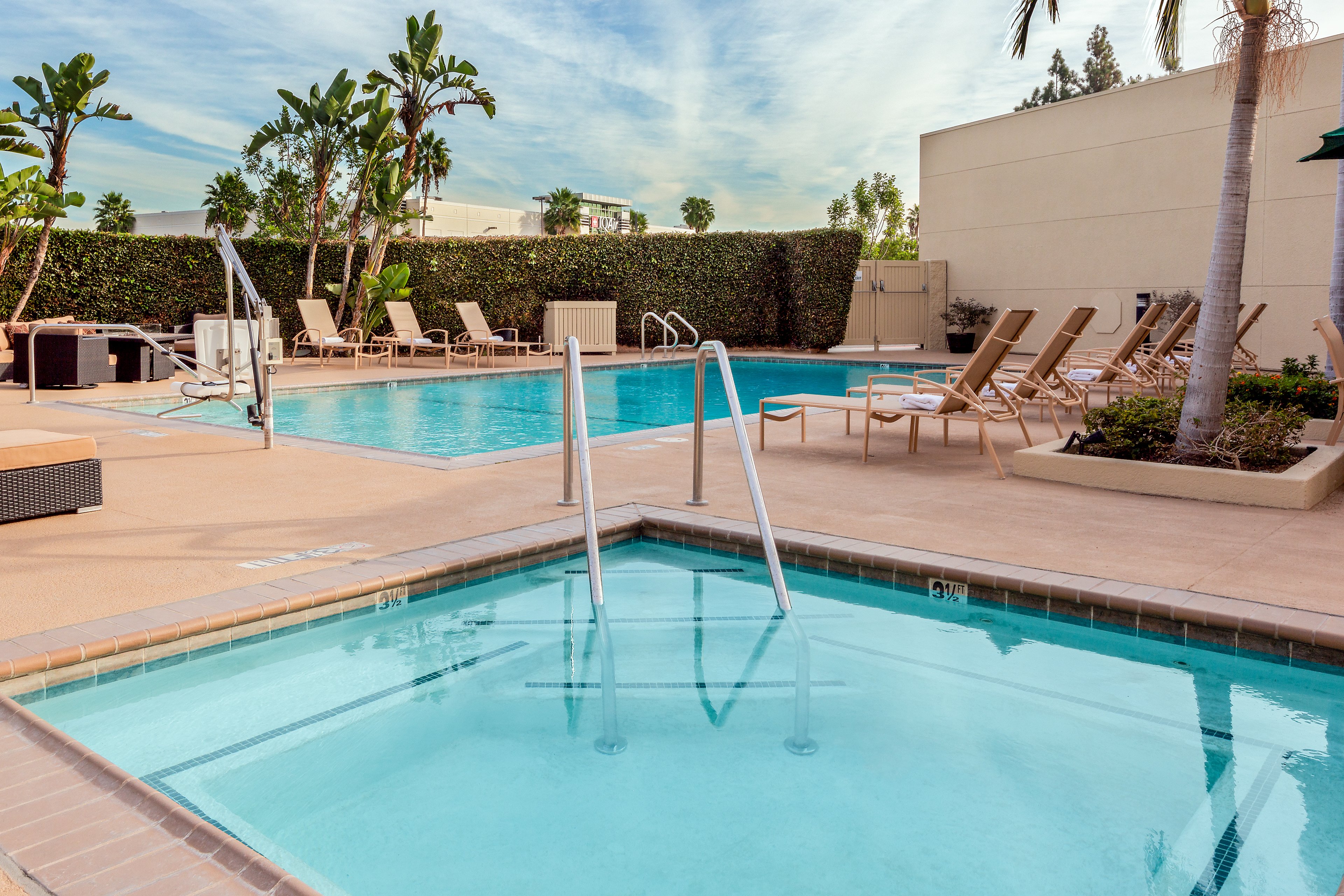 Holiday Inn La Mirada 17/54