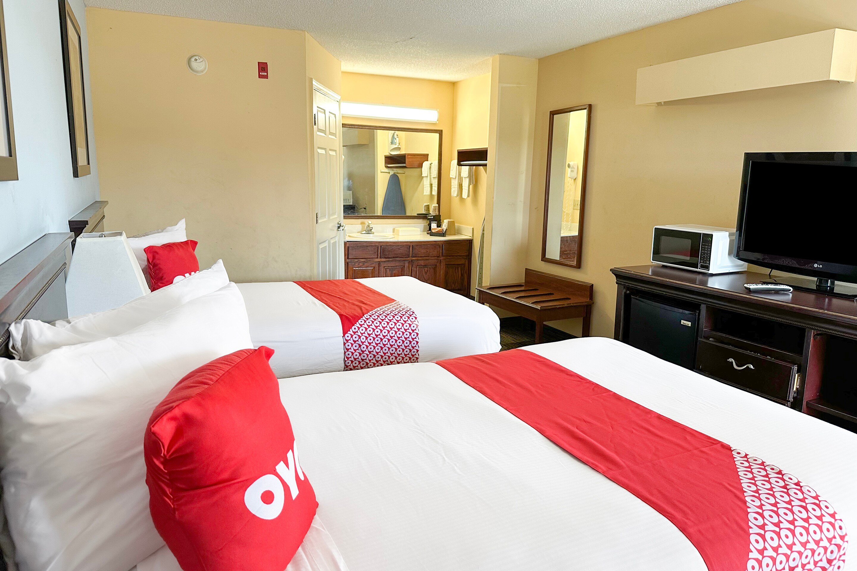 Bonita Lakes Inn by Capital O Meridian I20 35/68