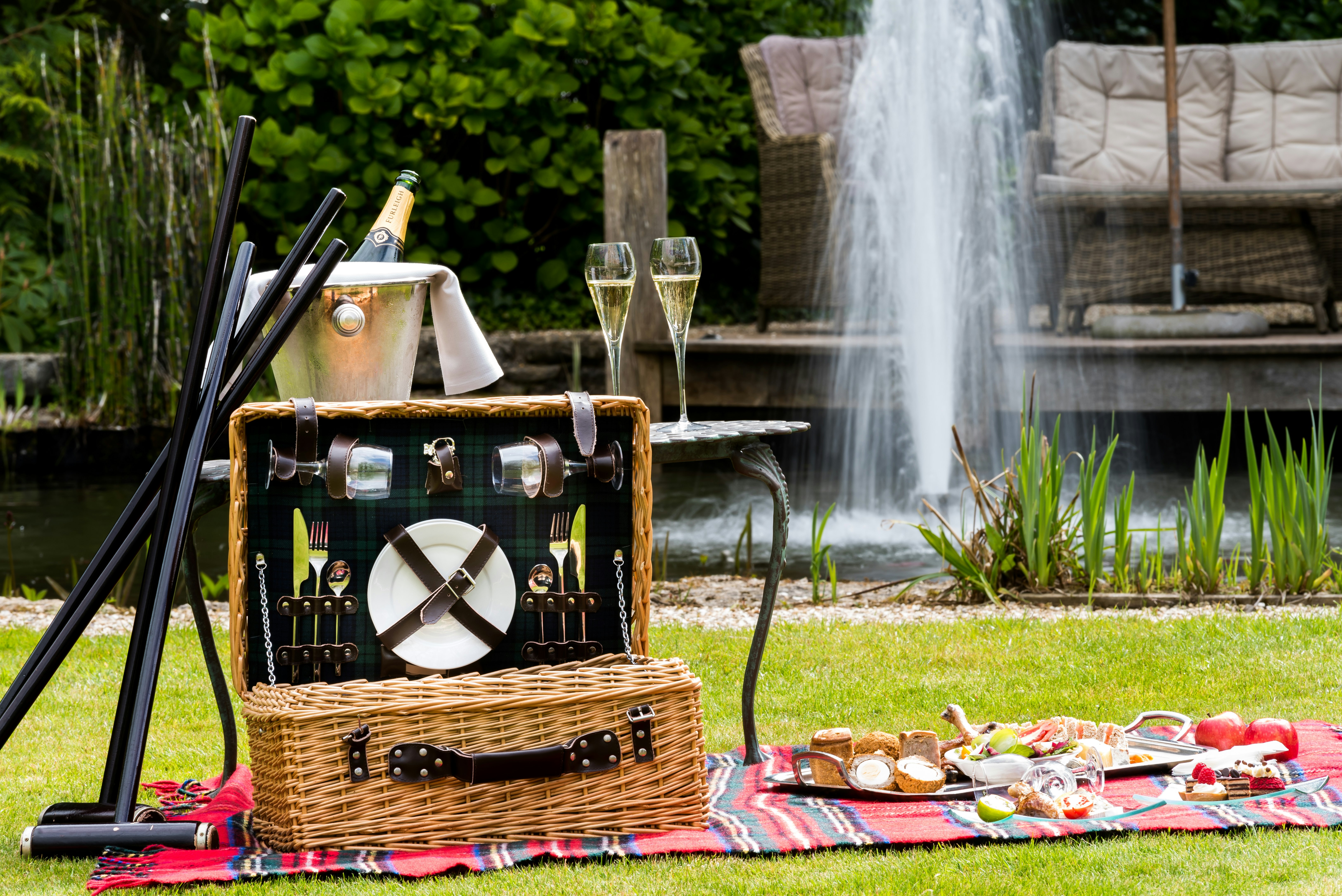 Summer Lodge Country House Hotel 23/36