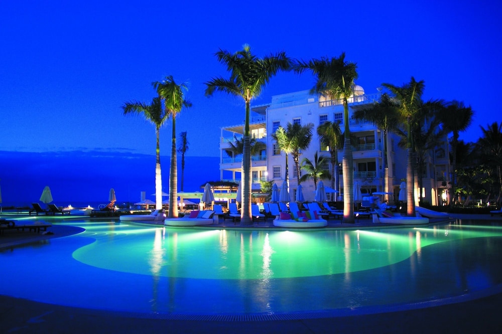 The Palms Turks and Caicos 10/70