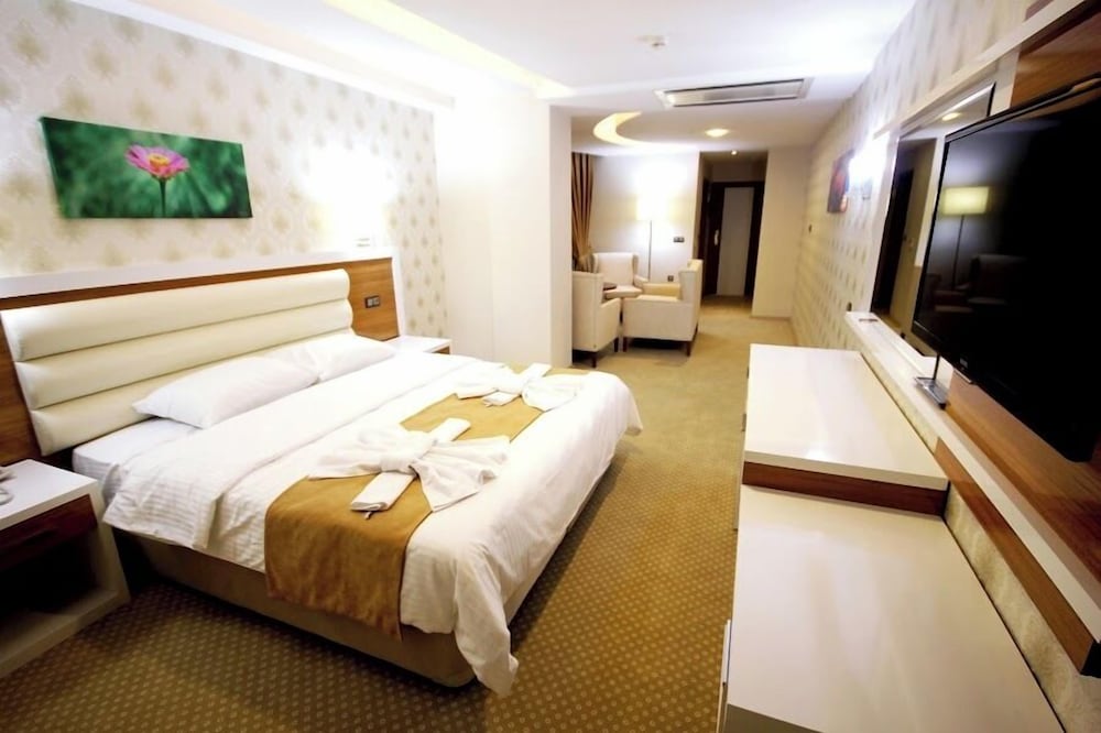 Ancient Mesopotamia Hotel 9/42