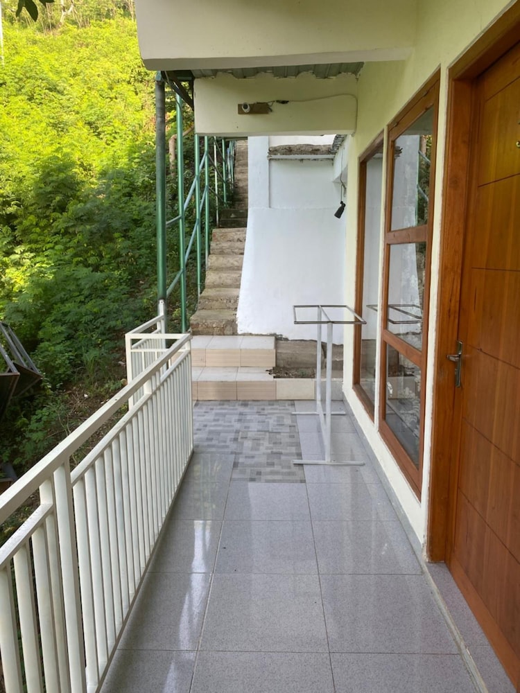 Pesona Restaurant And Room 13/29