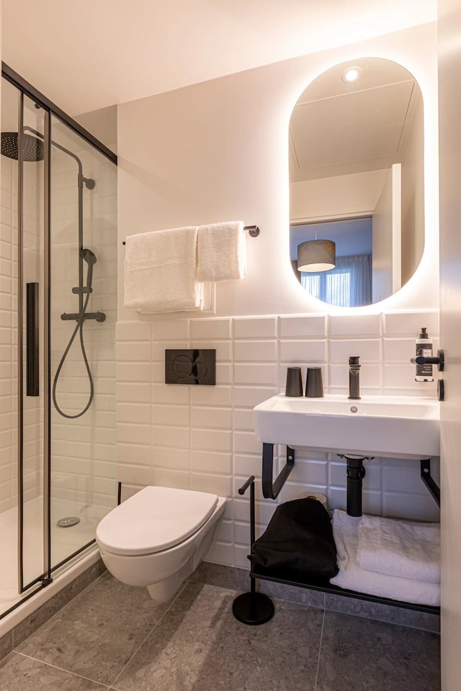 Dantan Hotel 42/46