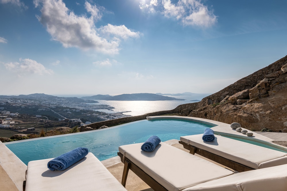 Mykonos Divino 41/50