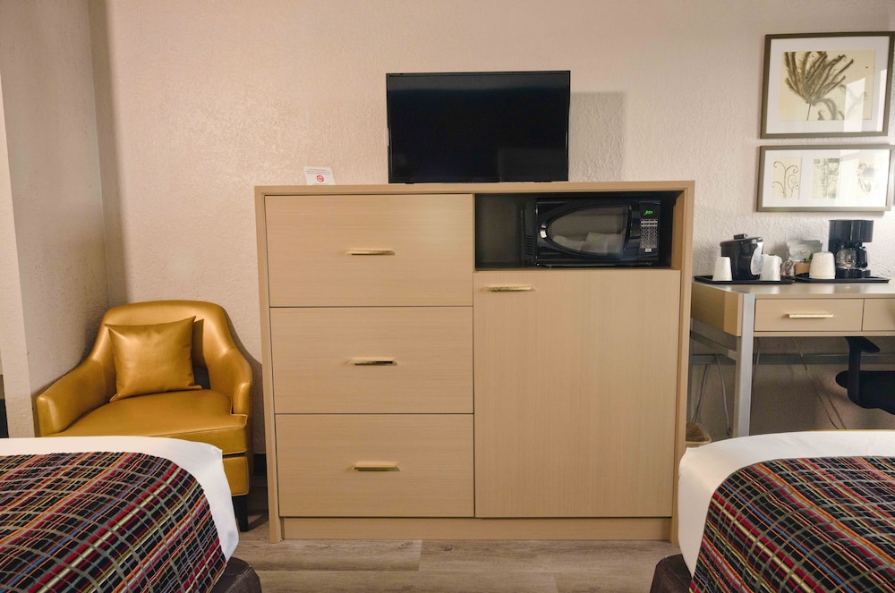 The Palms Inn & Suites 31/45