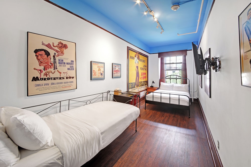 1 BEDROOM, TRIPLE