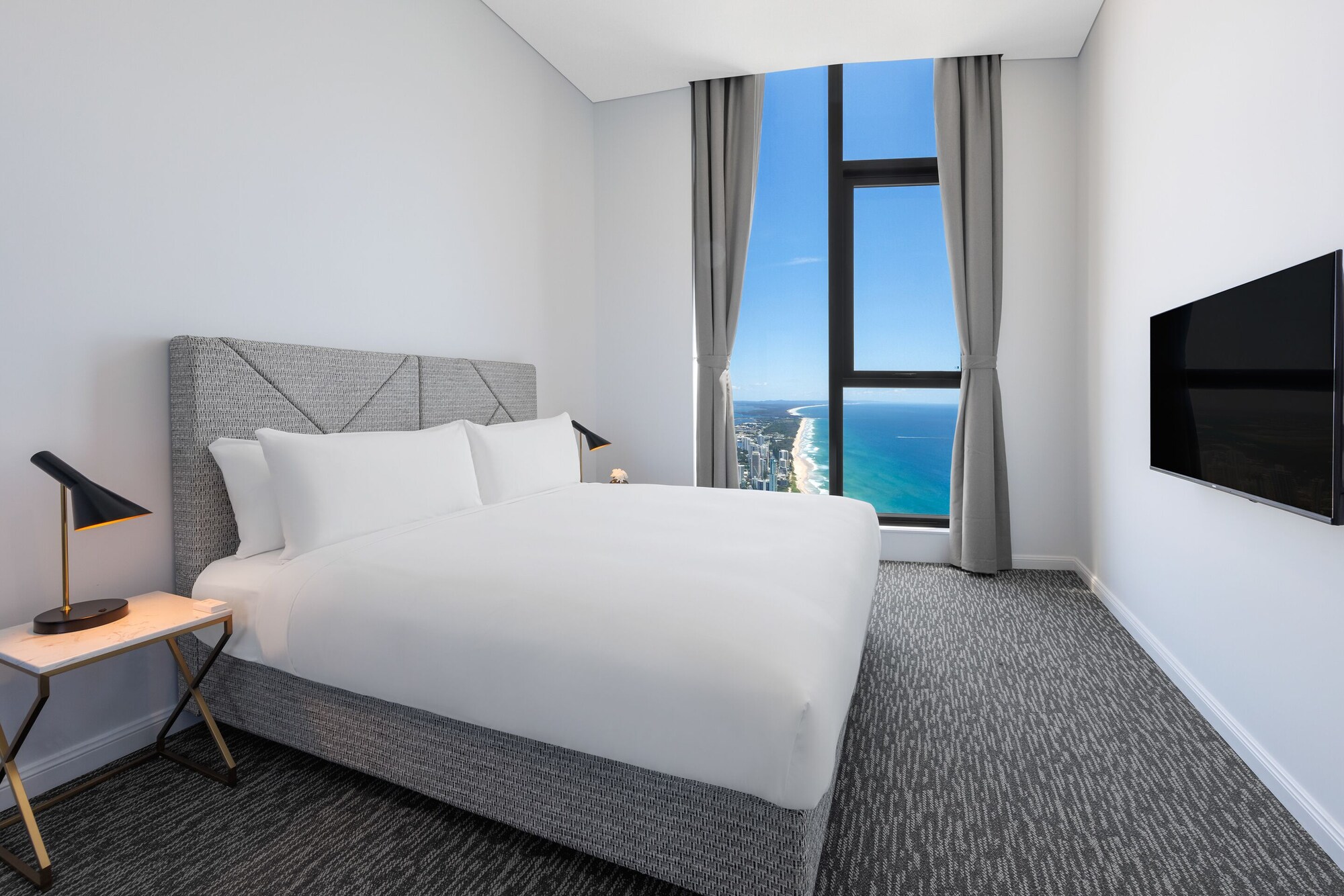 3 Bedrooms, Sky, Penthouse, 3 King Beds، Meriton Suites Surfers Paradise 3/6