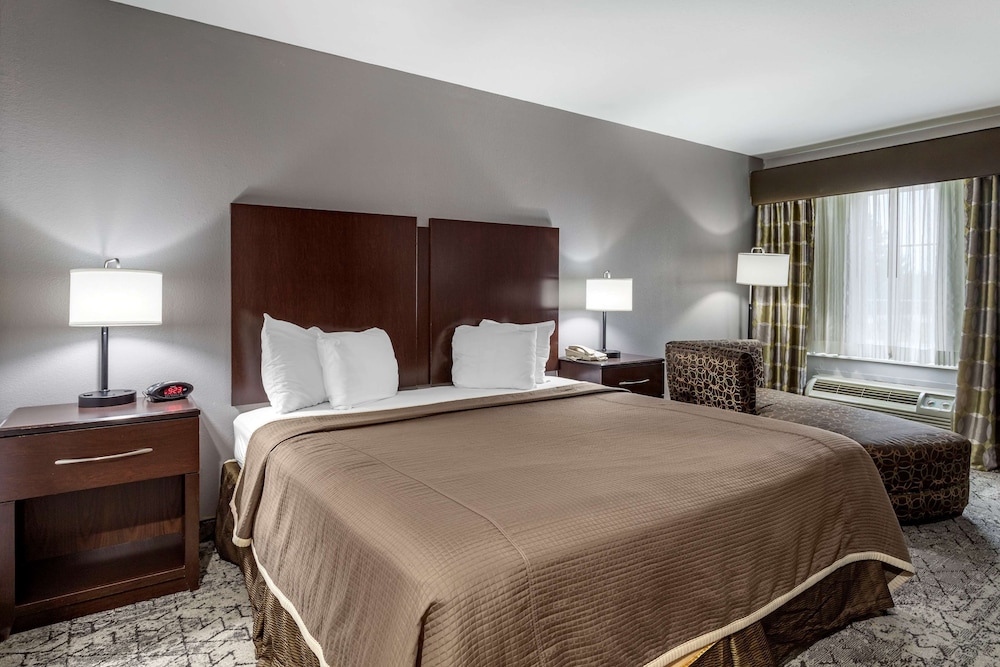 BEST WESTERN Oakdale Inn 15/33