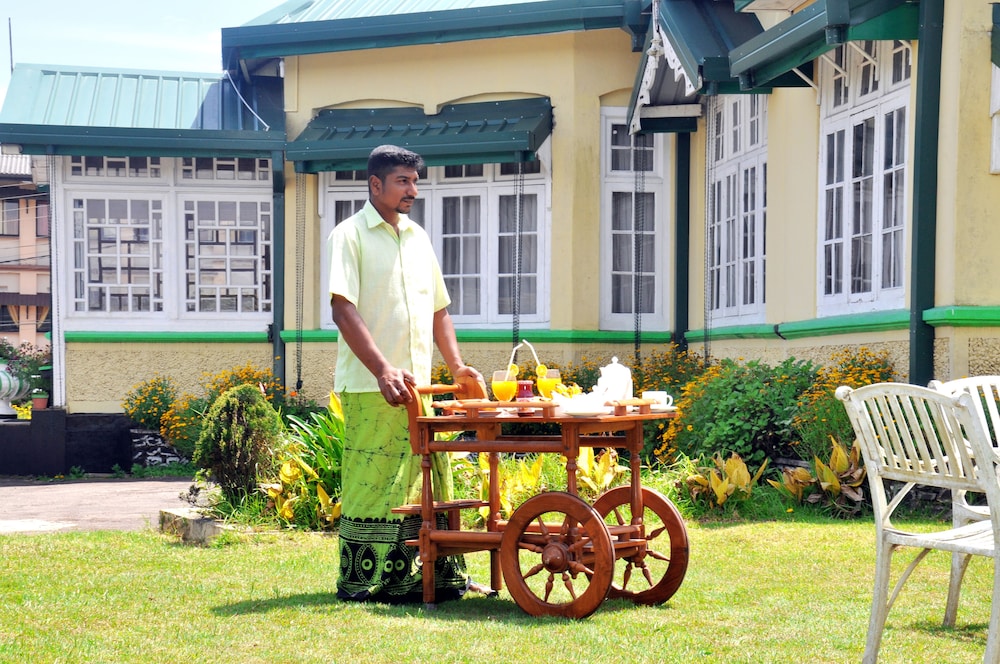 Chelthnam Bungalow 24/35