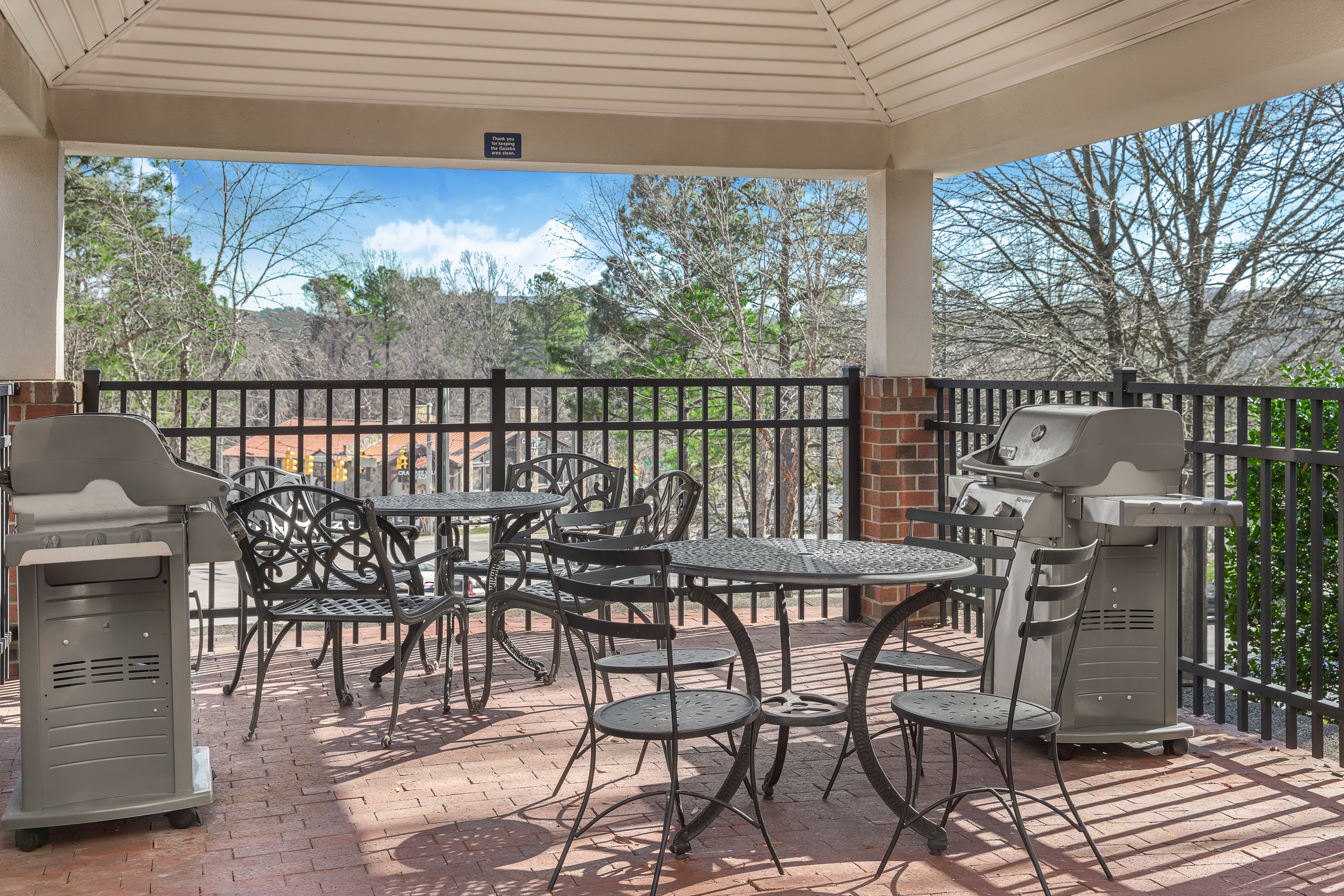 CANDLEWOOD SUITES RALEIGH CRABTREE 43/57