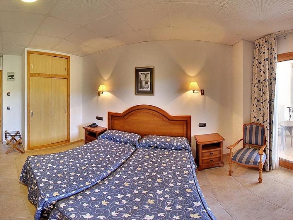 Hotel Xauen 8/50