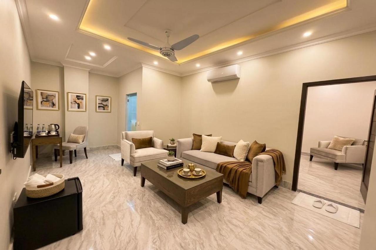 Regency Suites Hotel 8/14