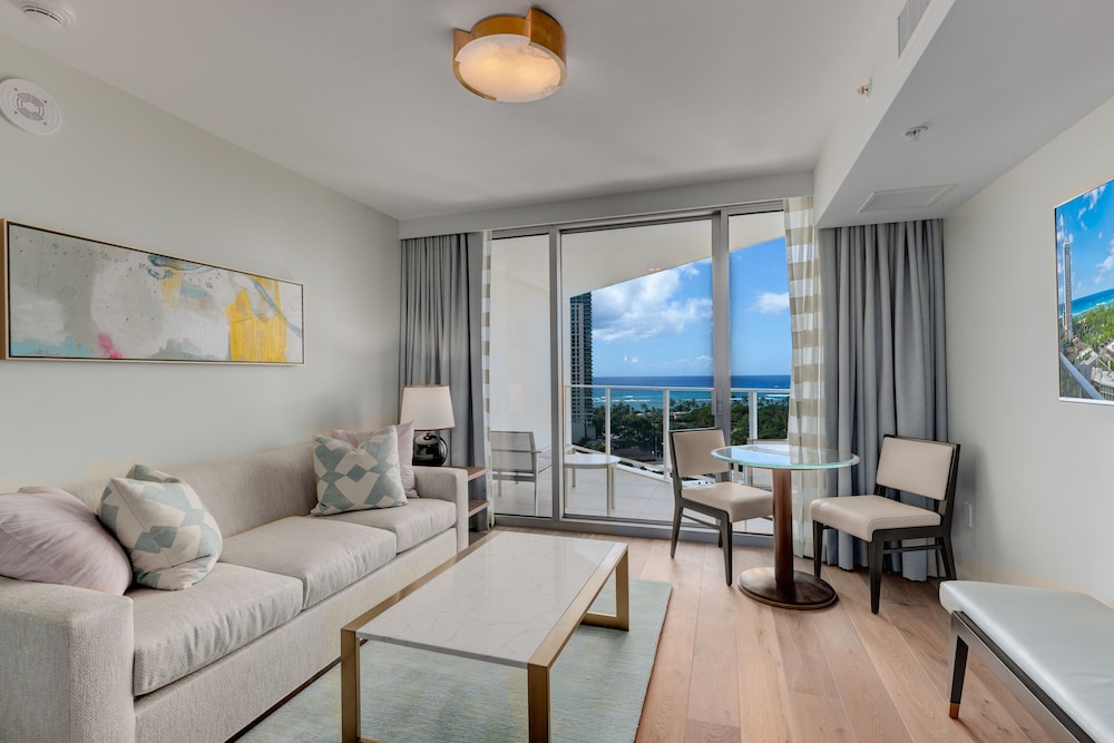 Real Select at the Ritz Carlton Residences, Waikiki Beach 33/50