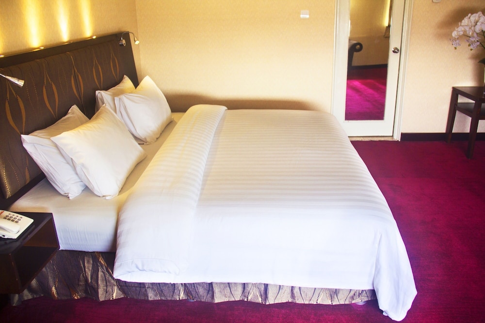 Golden Boutique Hotel Kemayoran 22/70