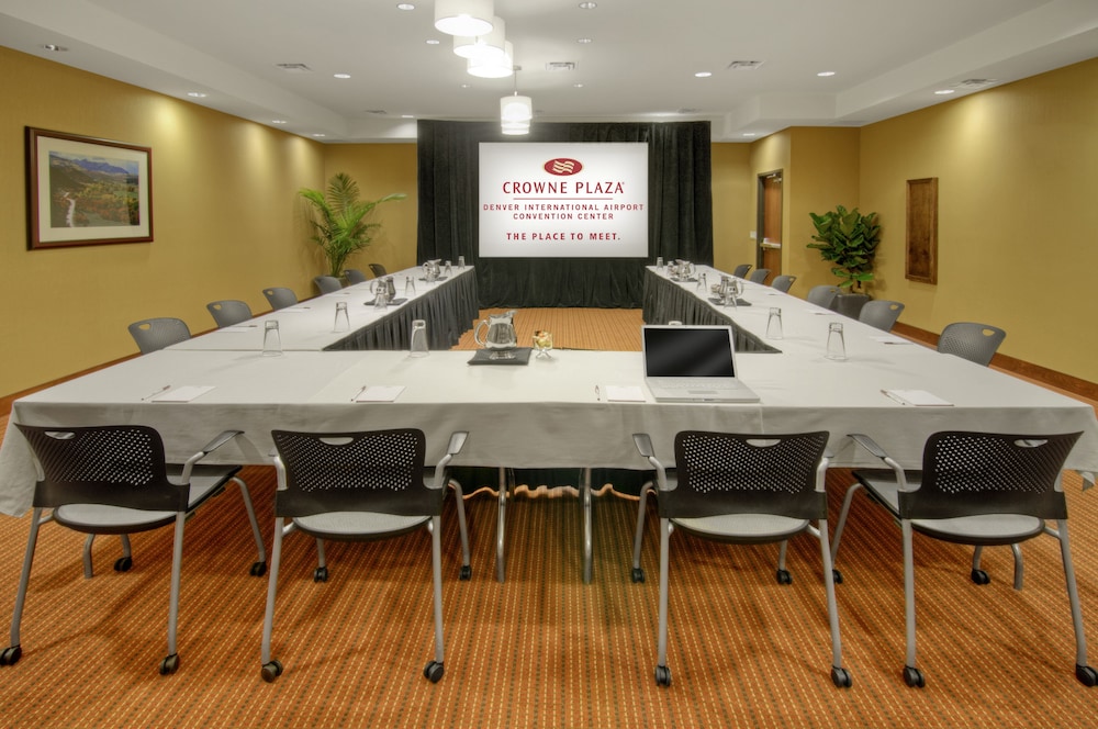 Crowne Plaza Denver Airport Convention Ctr, an Ihg Hotel 35/41