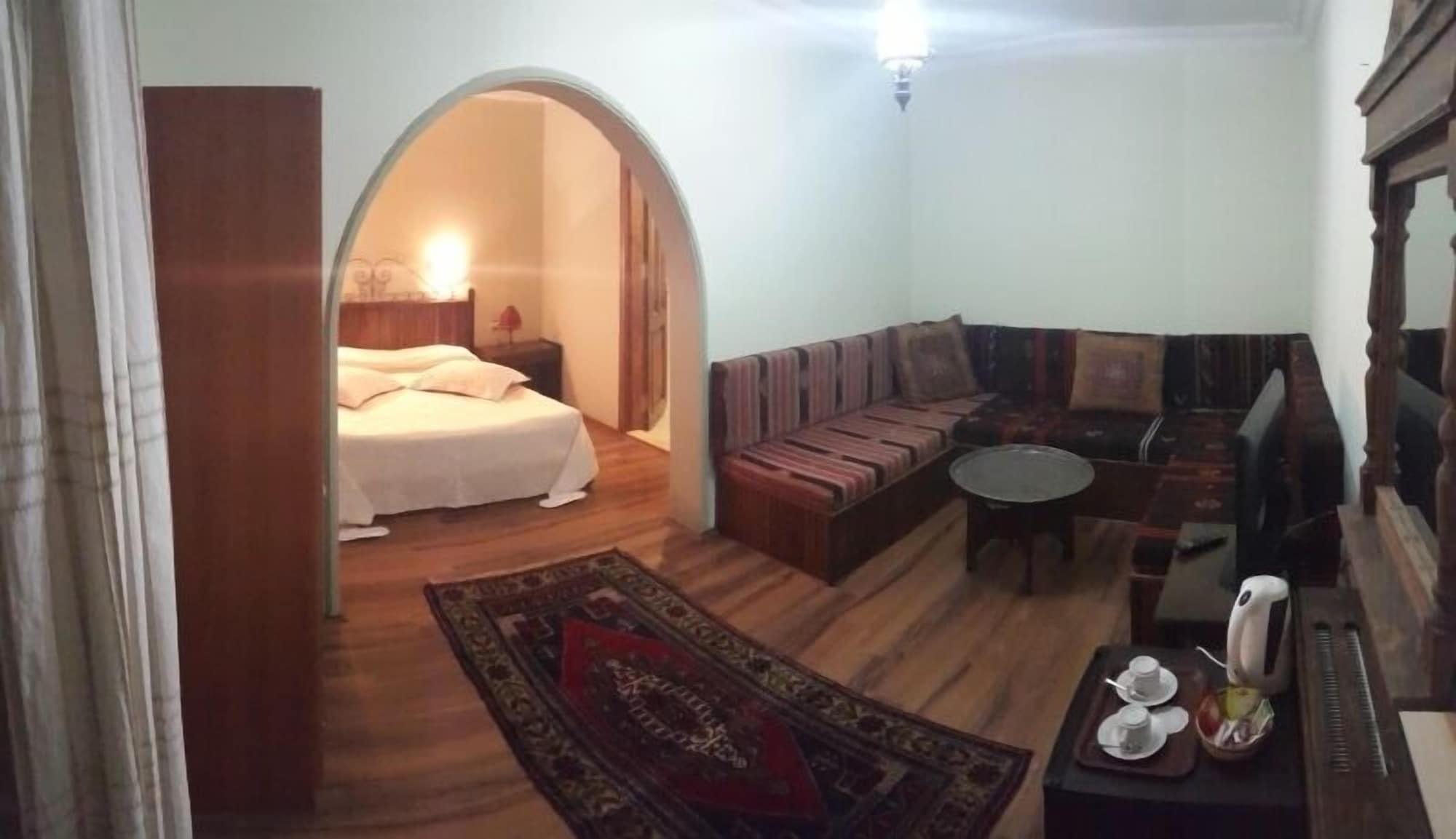 Yildiz Hotel 30/50