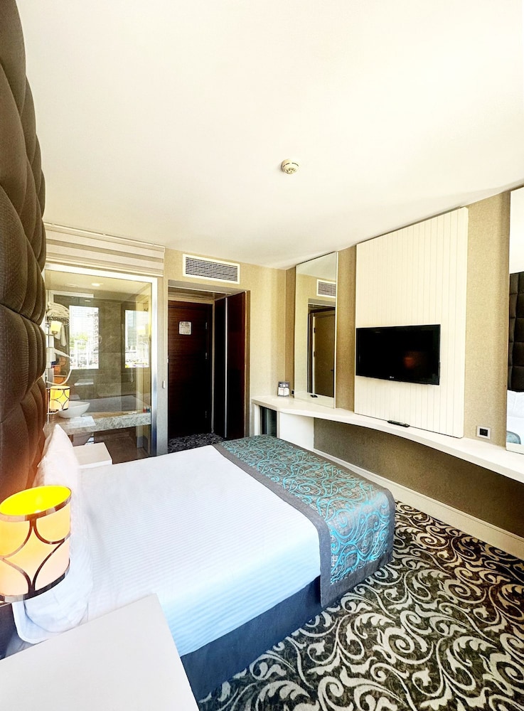 Taksim Line Hotel 17/60