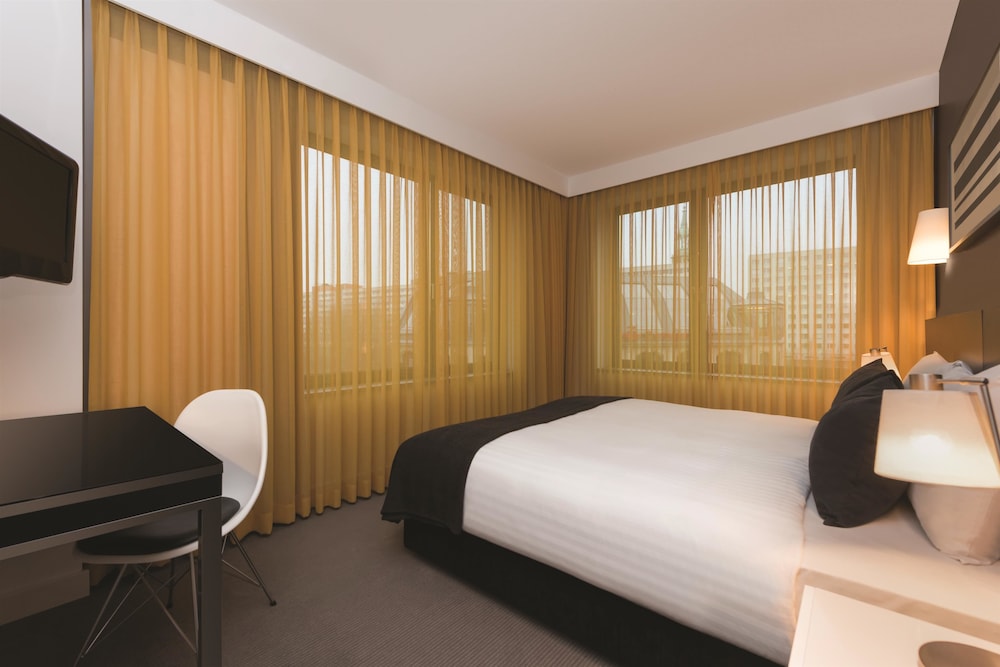 Adina Apartment Hotel Berlin Hackescher Markt 6/65