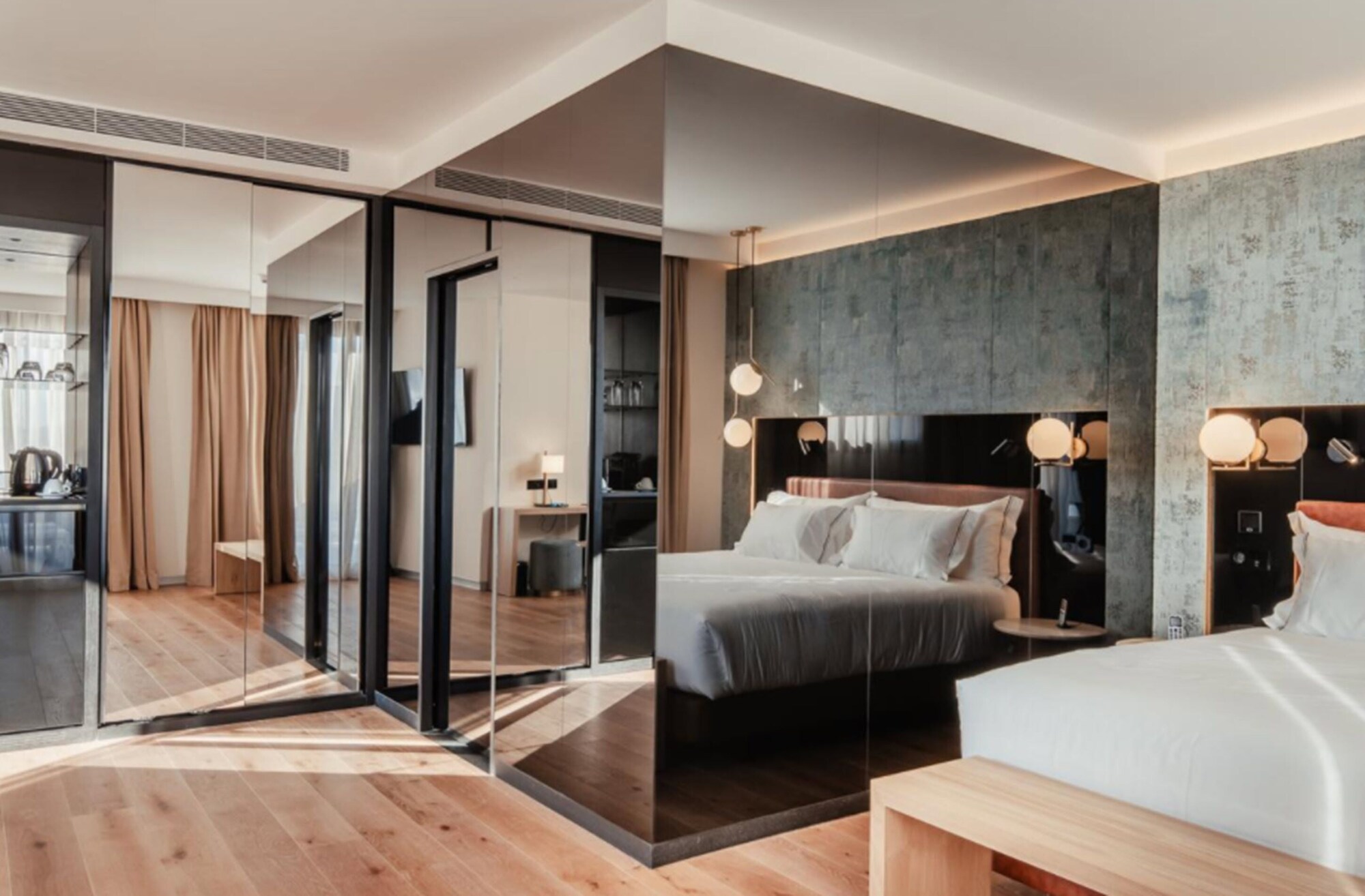 Experience, Junior Suite, Queen Bed, Sofa