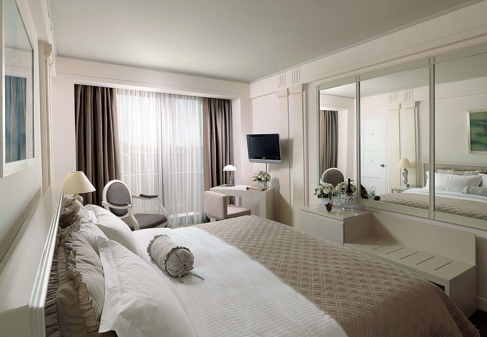 Deluxe room Acropolis view