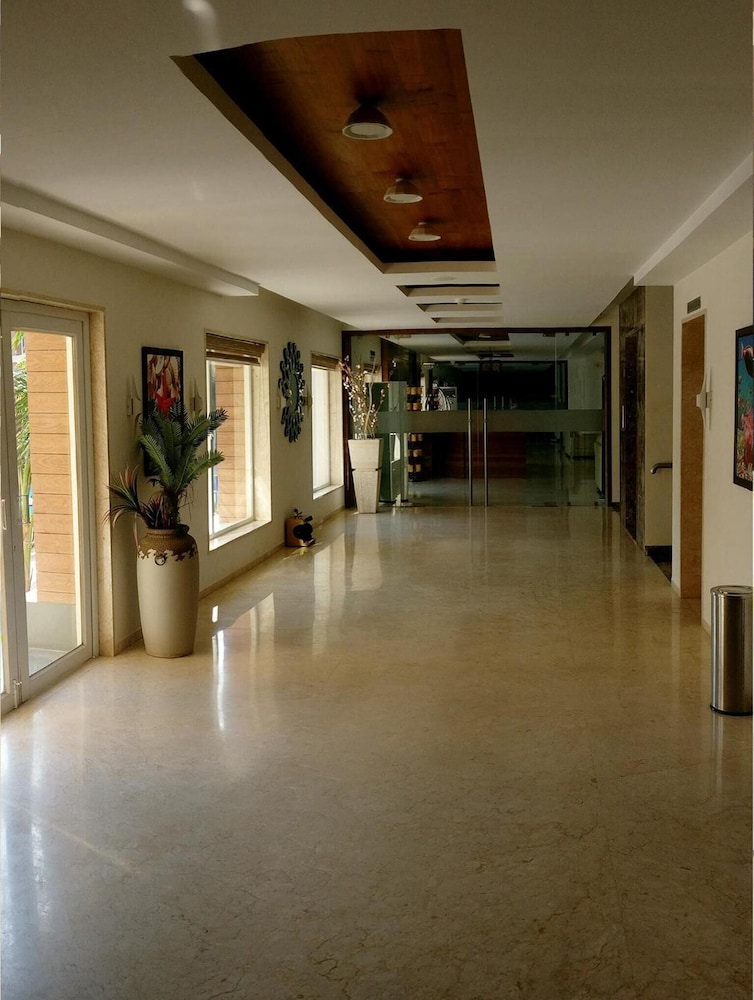Club Mahindra Dwarka 18/29
