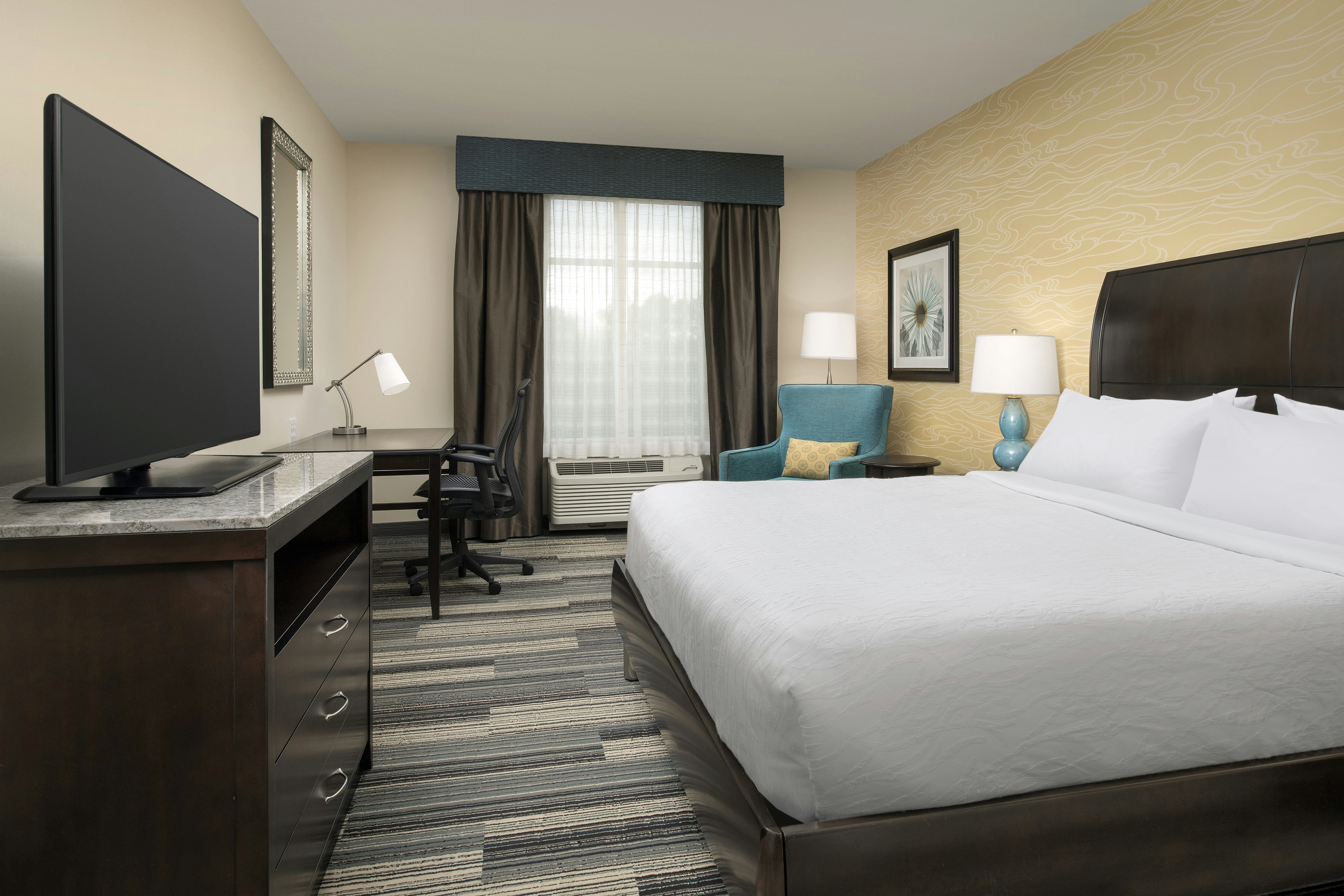 ROOM, KING BED, ACCESSIBLE