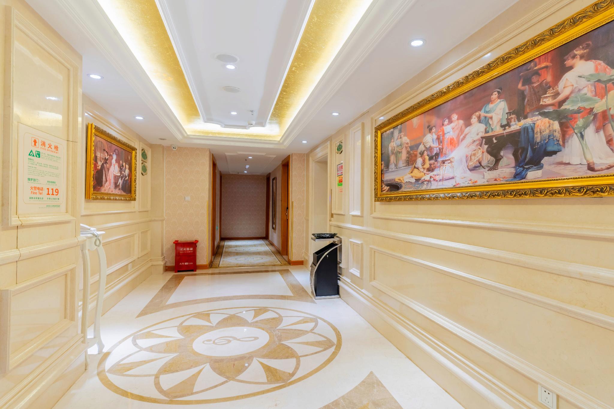 Vienna Hotel (Huizhou Danshui Baiyun Road) 18/52