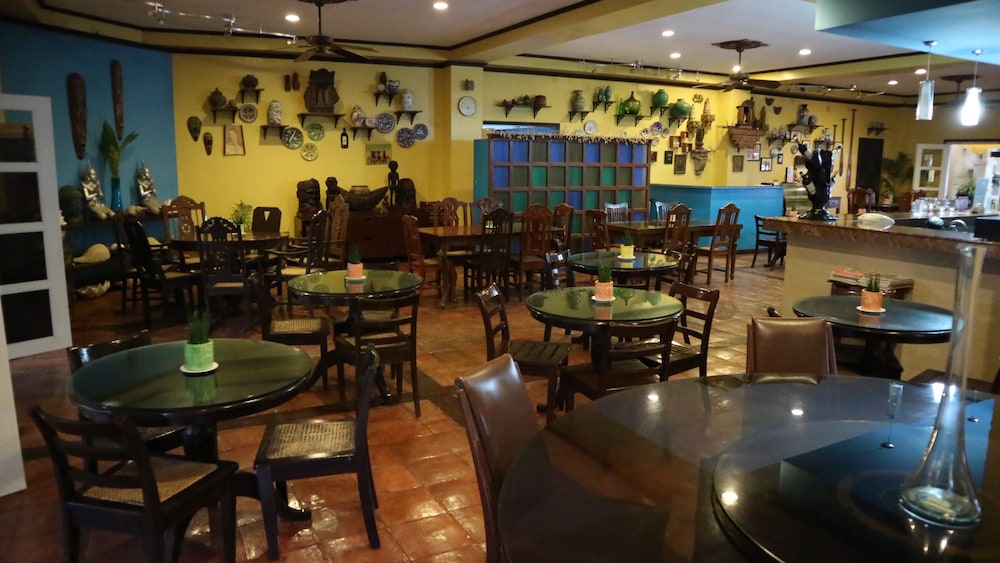 Puerto Del Sol Beach Resort 34/48