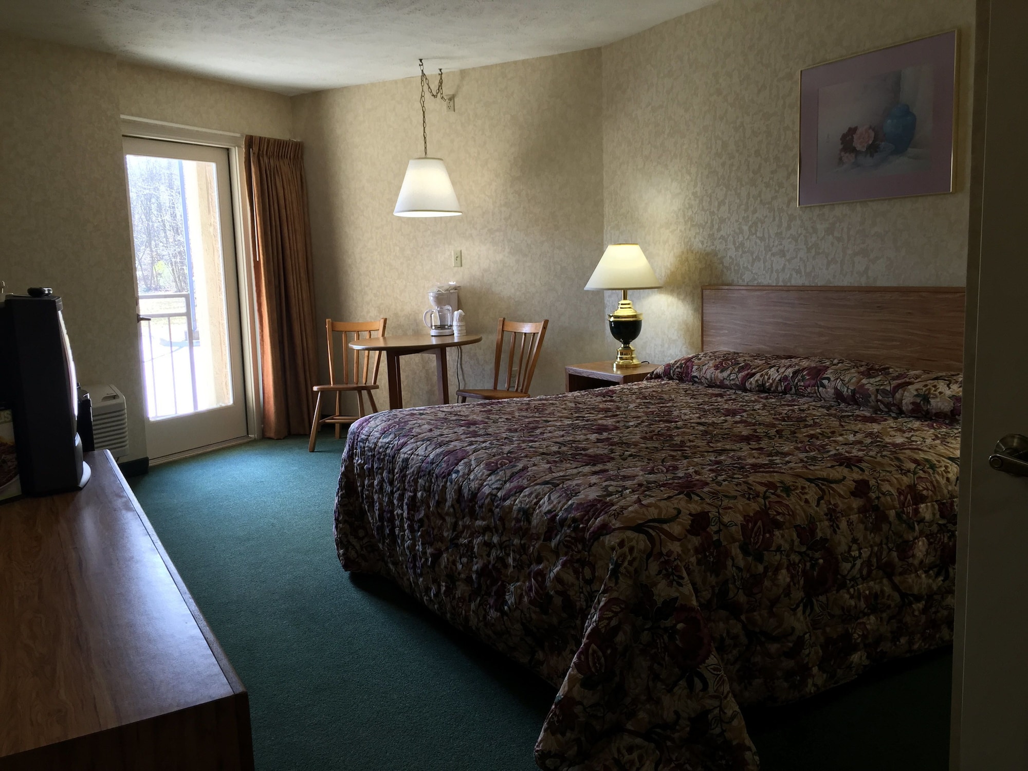 STANDARD, KING BED