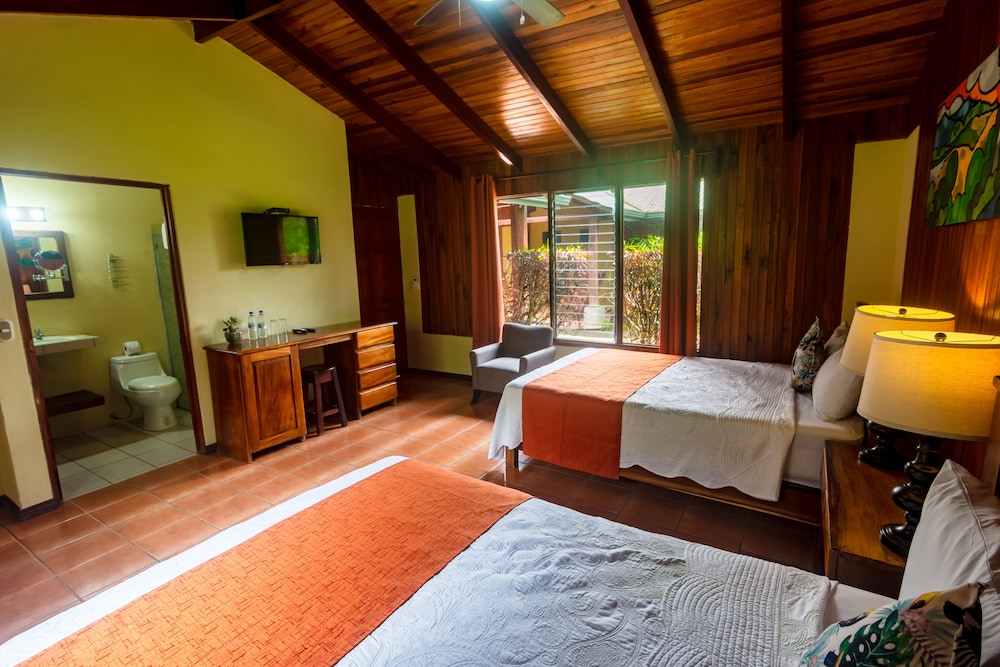 Rinconcito Lodge 11/49