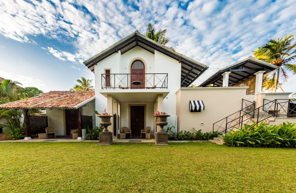 Taru Villas - The Muse 47/53