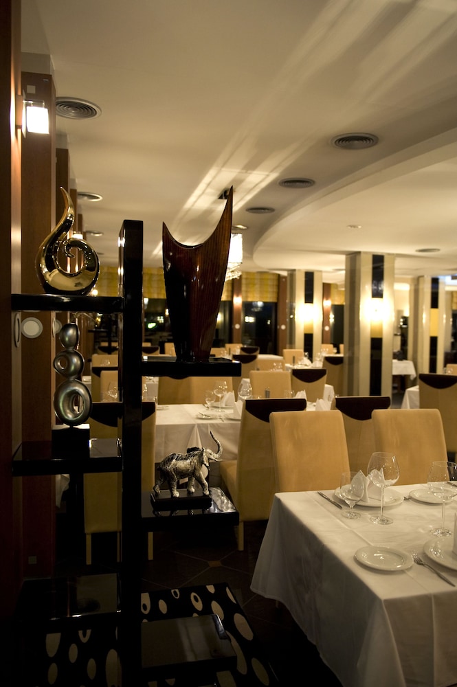 Holiday Beach Budapest Wellness 55/72