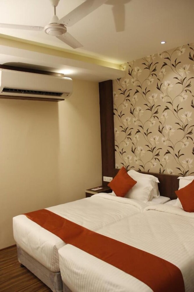 Regenta Inn Larica Ct 24/68