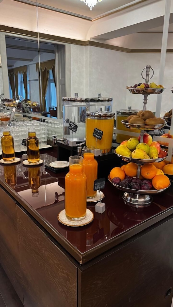 Hotel Restaurant Bellevue Au Lac 30/50