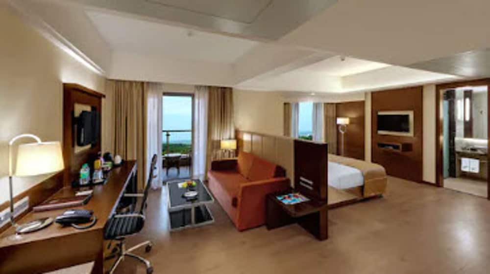 The Fern Kadamba Hotel And Spa 18/42