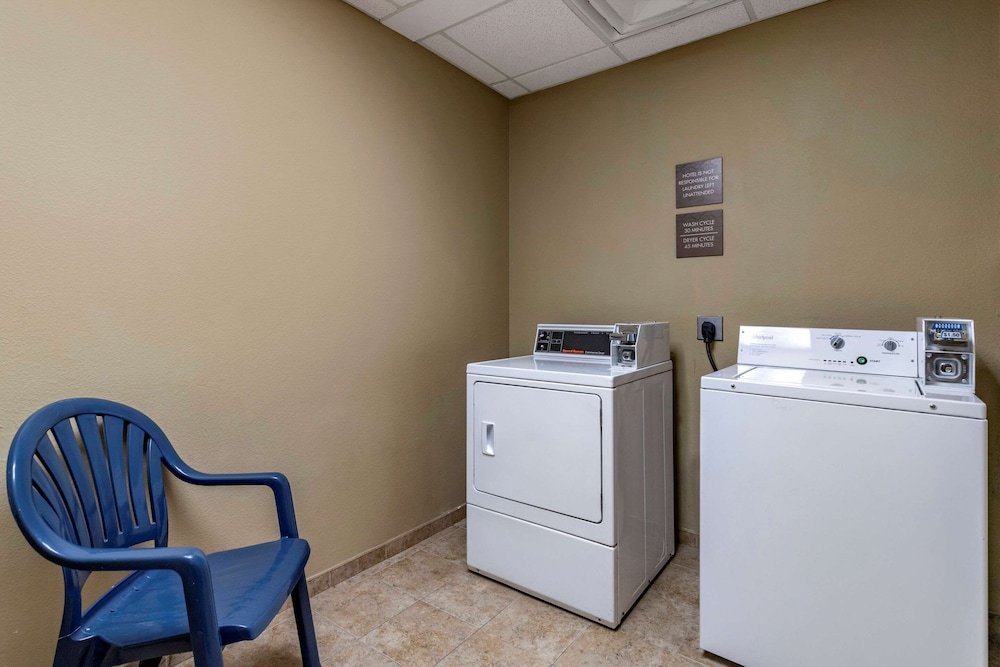 Comfort Suites Near Texas A M University Corpus Christi 33/36