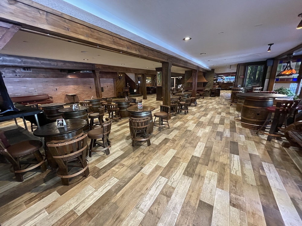 The Historic Brookdale Lodge 12/50