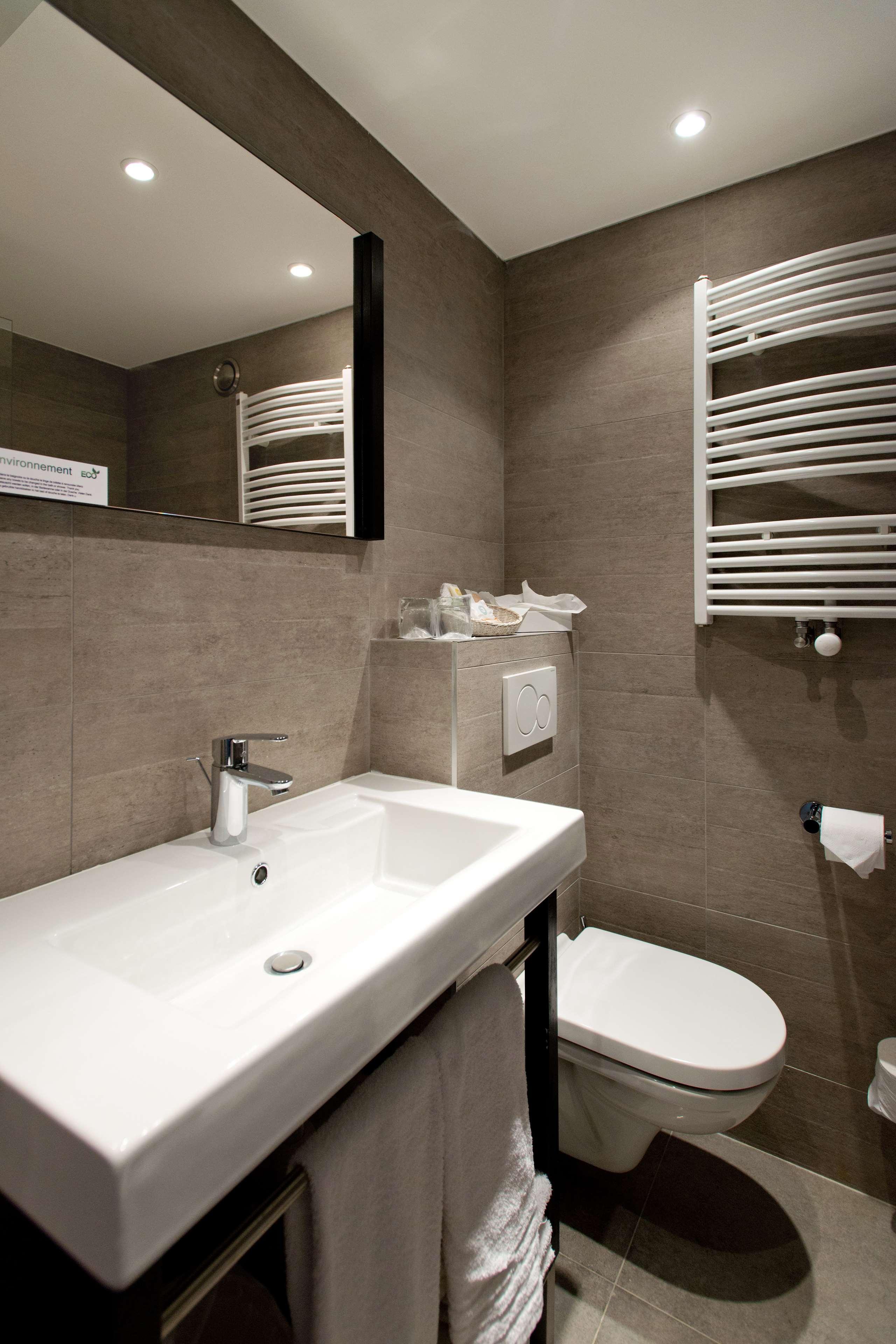 STANDARD SINGLE ROOM