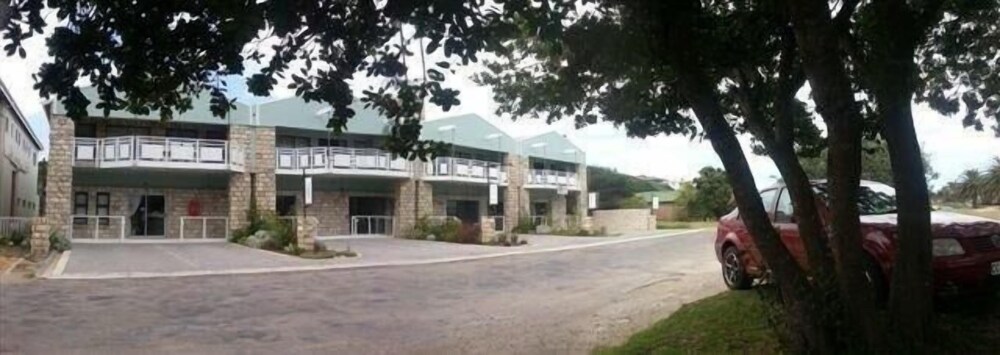 Osler Place Stilbaai 2/15